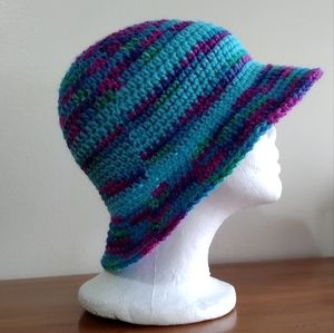 Handmade Crocheted  Hat **(3x25)